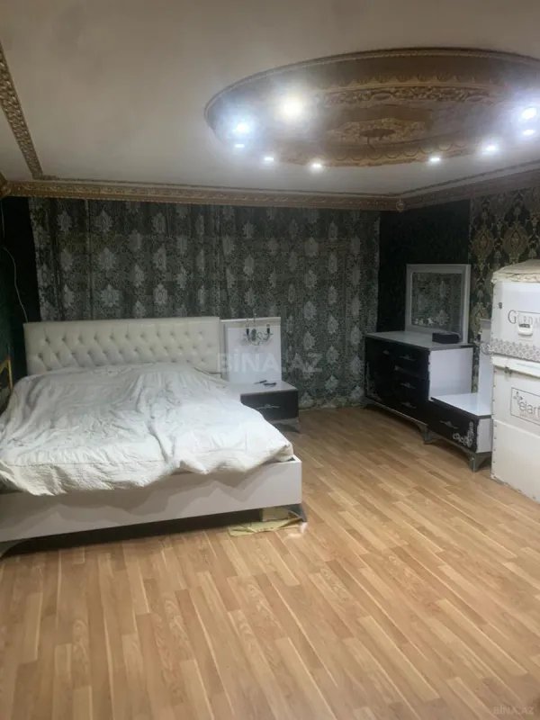Satılır 6 otaqlı həyət evi 350 m²