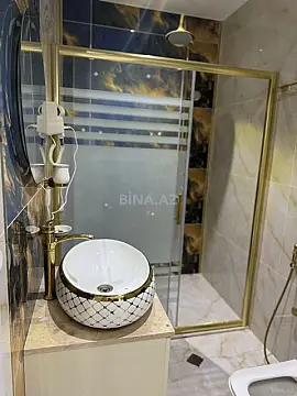 Satılır obyekt 200 m²