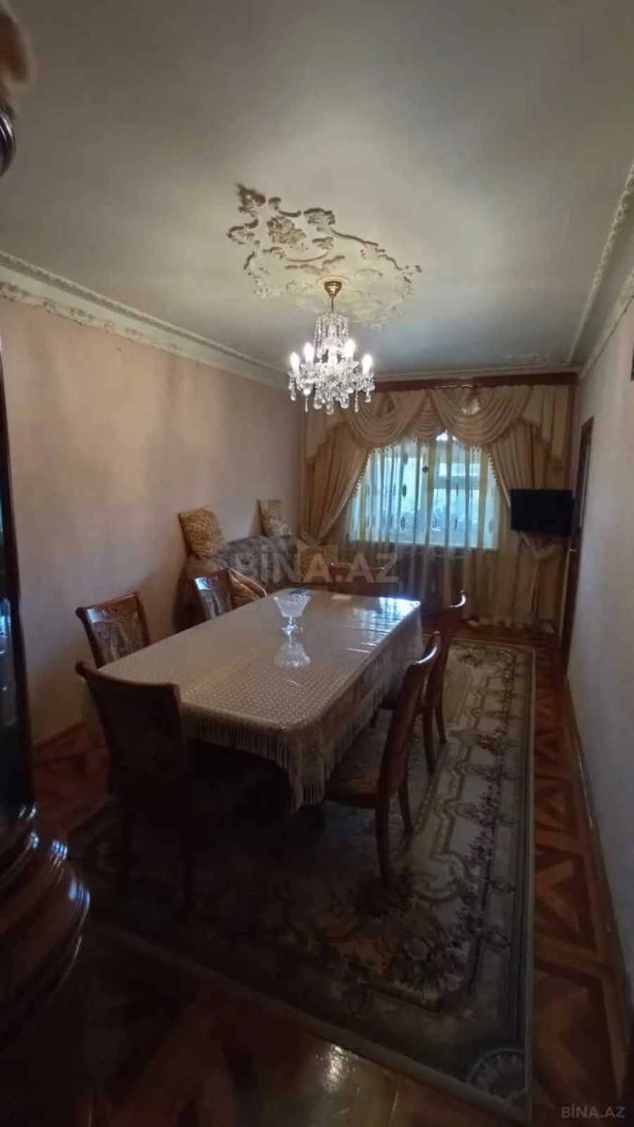 Satılır 5 otaqlı mənzil 130 m²
