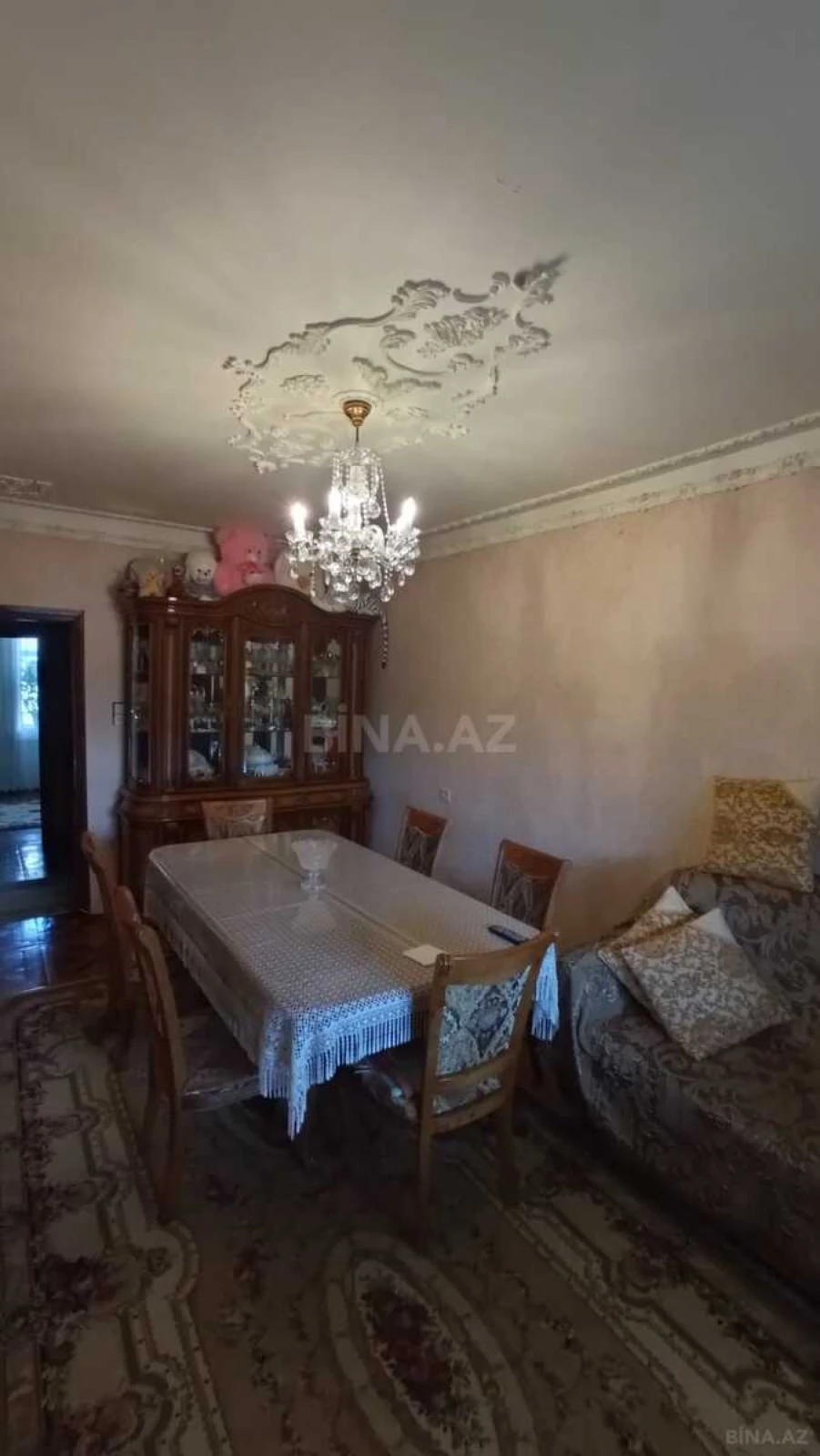 Satılır 5 otaqlı mənzil 130 m²