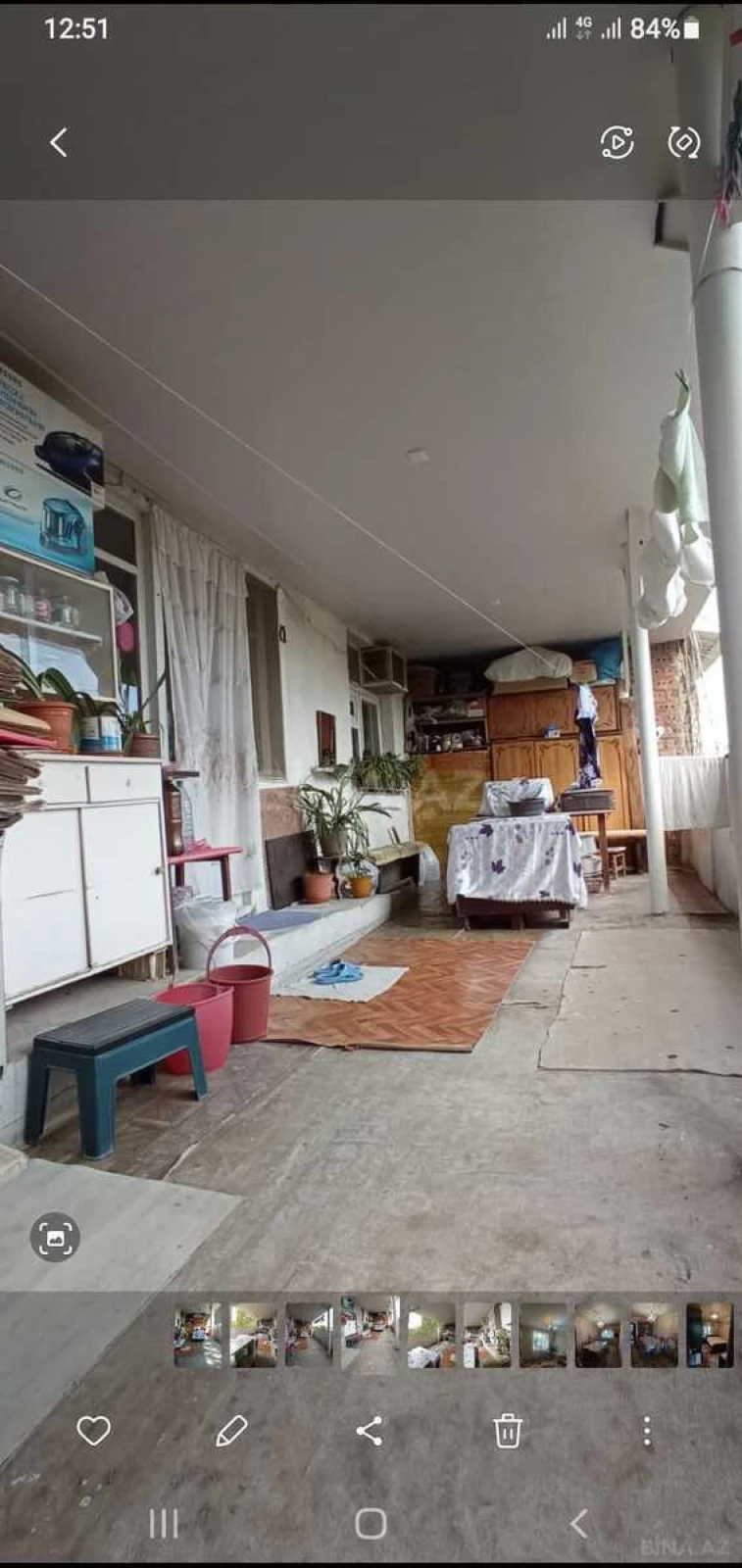 Satılır 5 otaqlı mənzil 130 m²