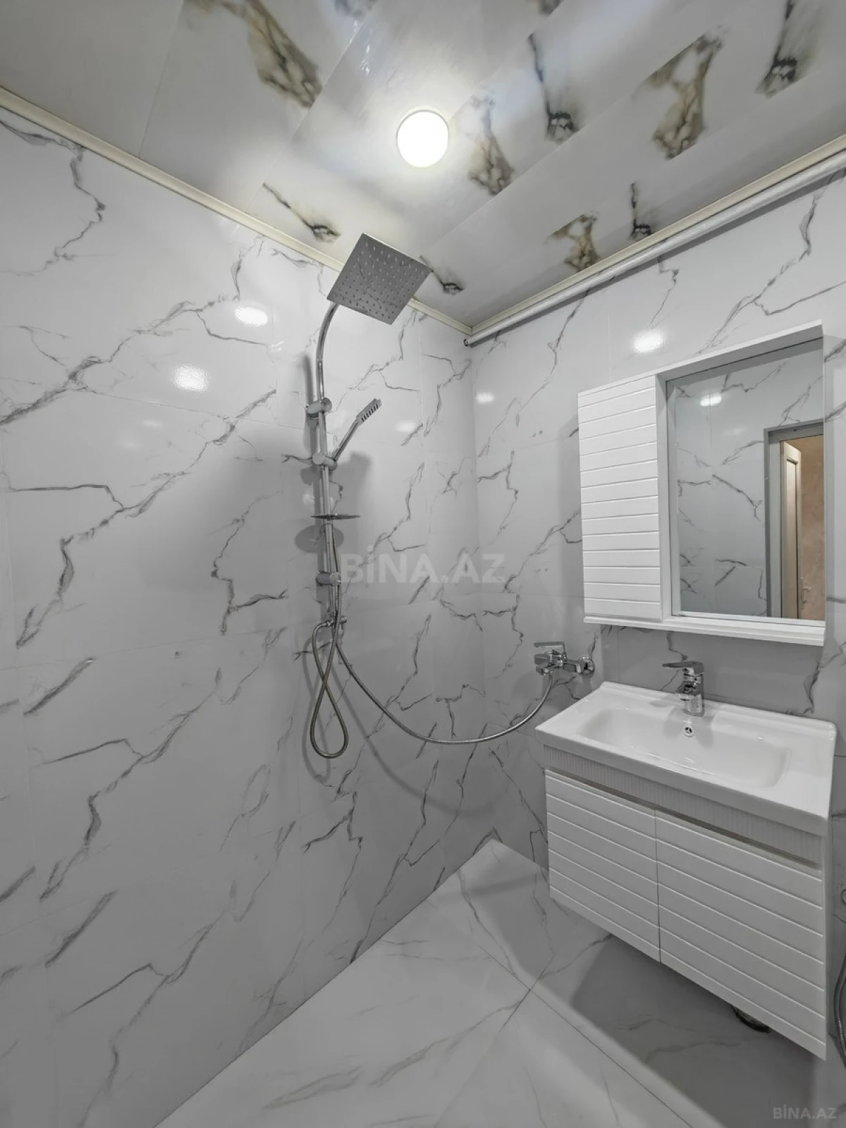 Satılır 2 otaqlı mənzil 53 m²