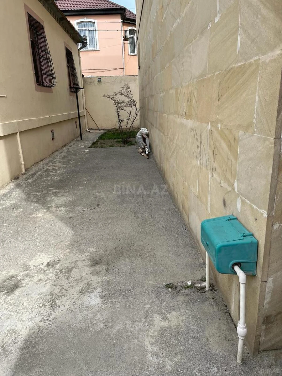 Satılır 4 otaqlı həyət evi 150 m²