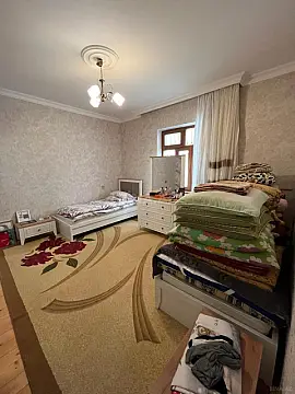 Satılır 4 otaqlı həyət evi 150 m²