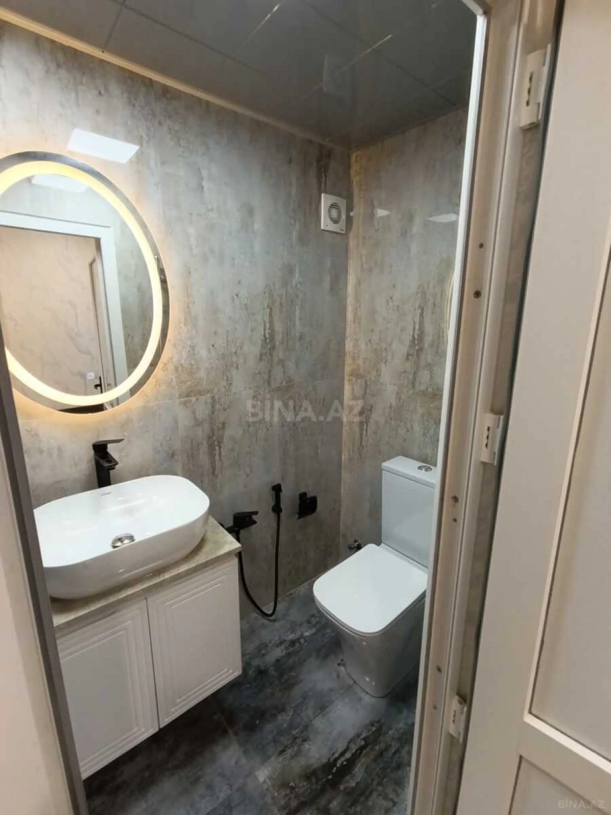 Satılır 3 otaqlı mənzil 70 m²