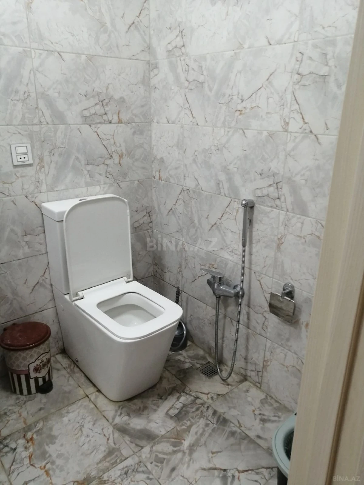 Kirayə verilir 3 otaqlı mənzil 100 m²