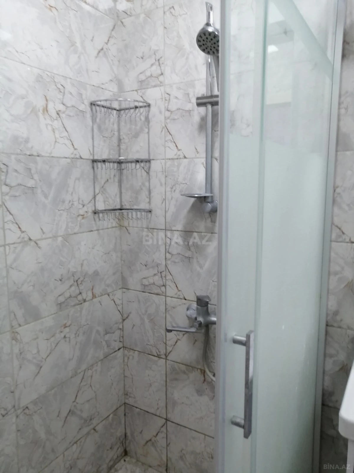 Kirayə verilir 3 otaqlı mənzil 100 m²