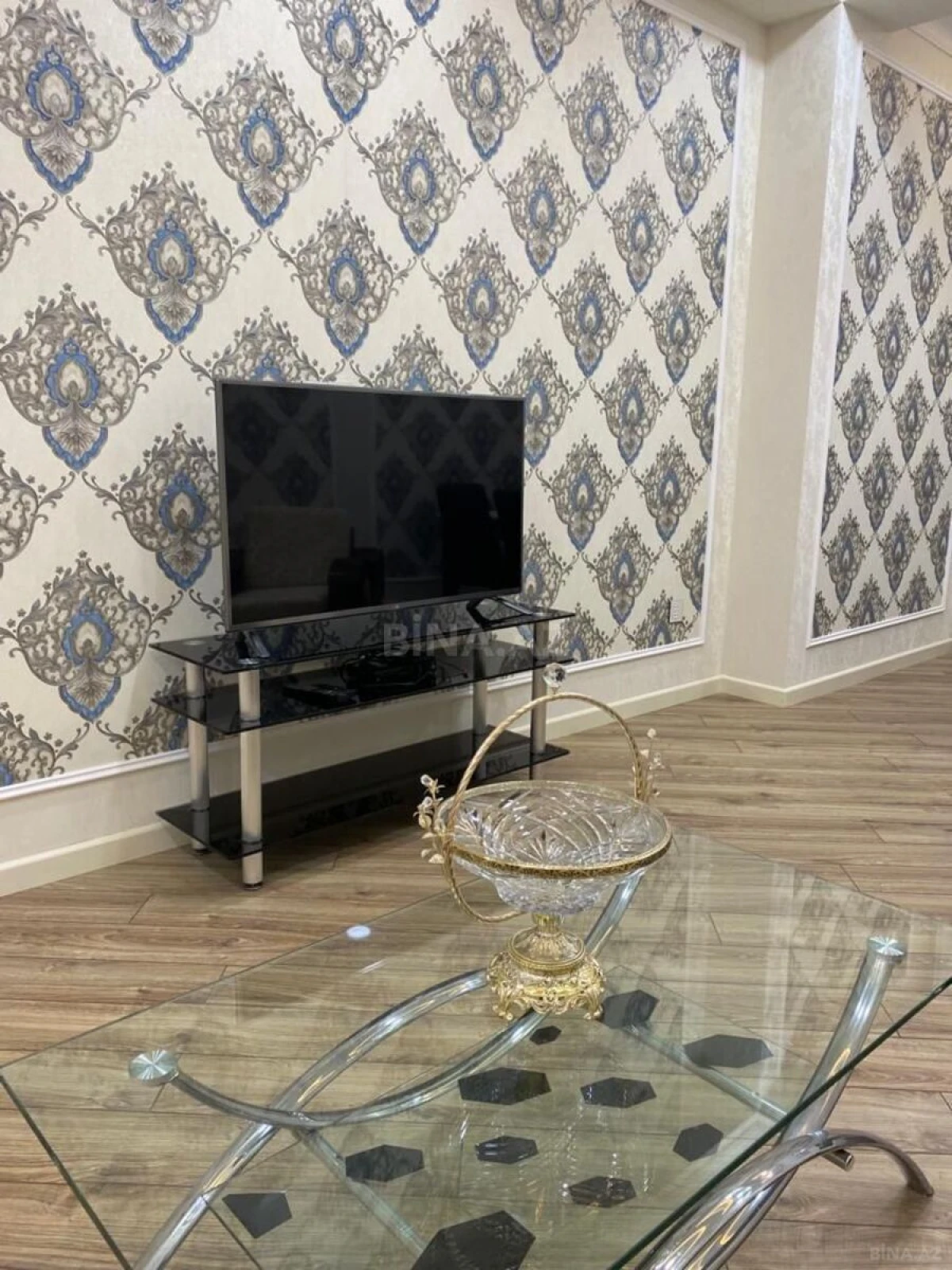 Satılır 2 otaqlı mənzil 98 m²
