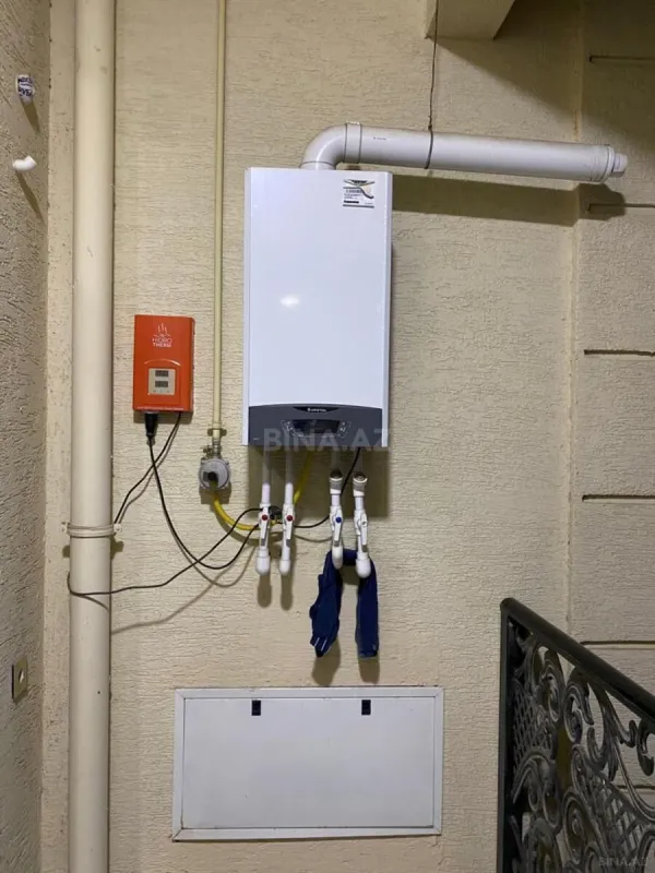 Satılır 2 otaqlı mənzil 98 m²