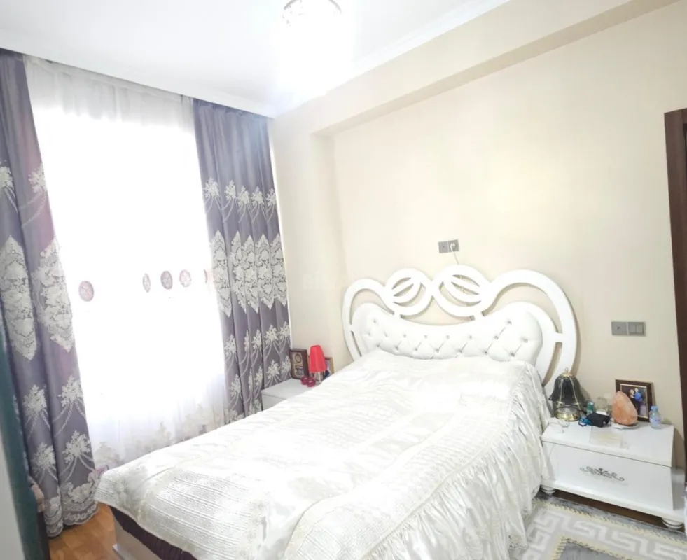Satılır 3 otaqlı mənzil 90 m²