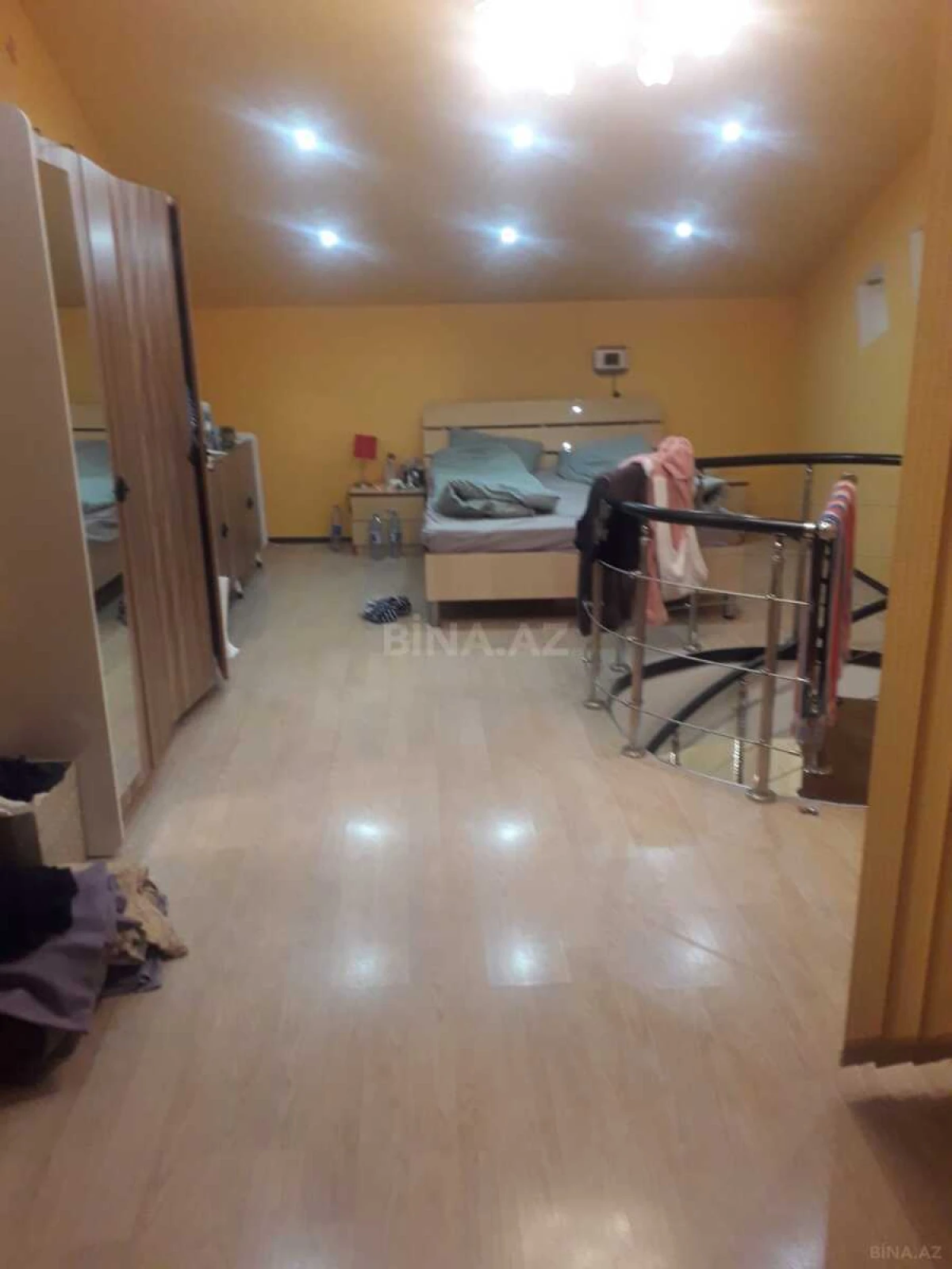 Satılır 2 otaqlı mənzil 60 m²