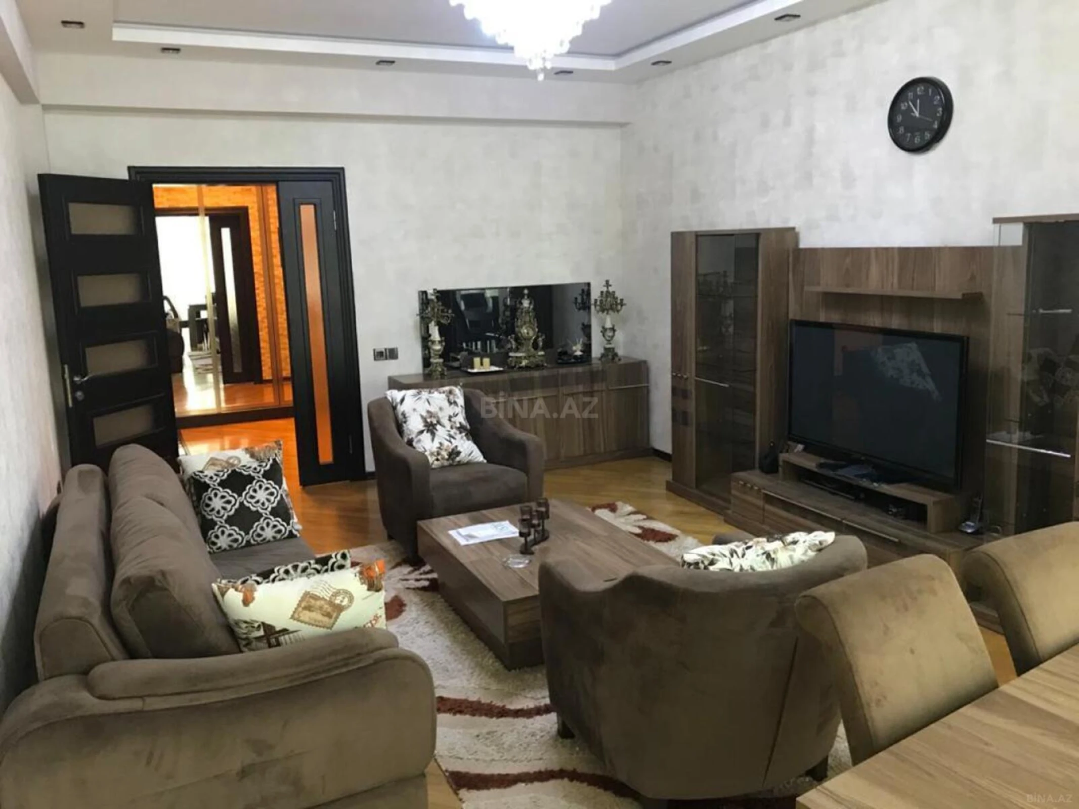 Satılır 2 otaqlı mənzil 95 m²