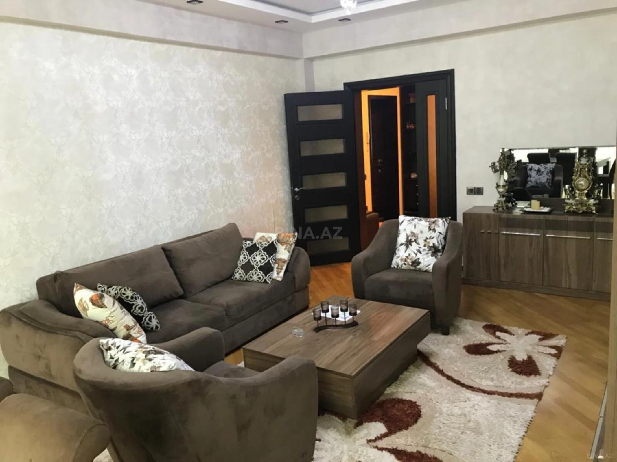 Satılır 2 otaqlı mənzil 95 m²