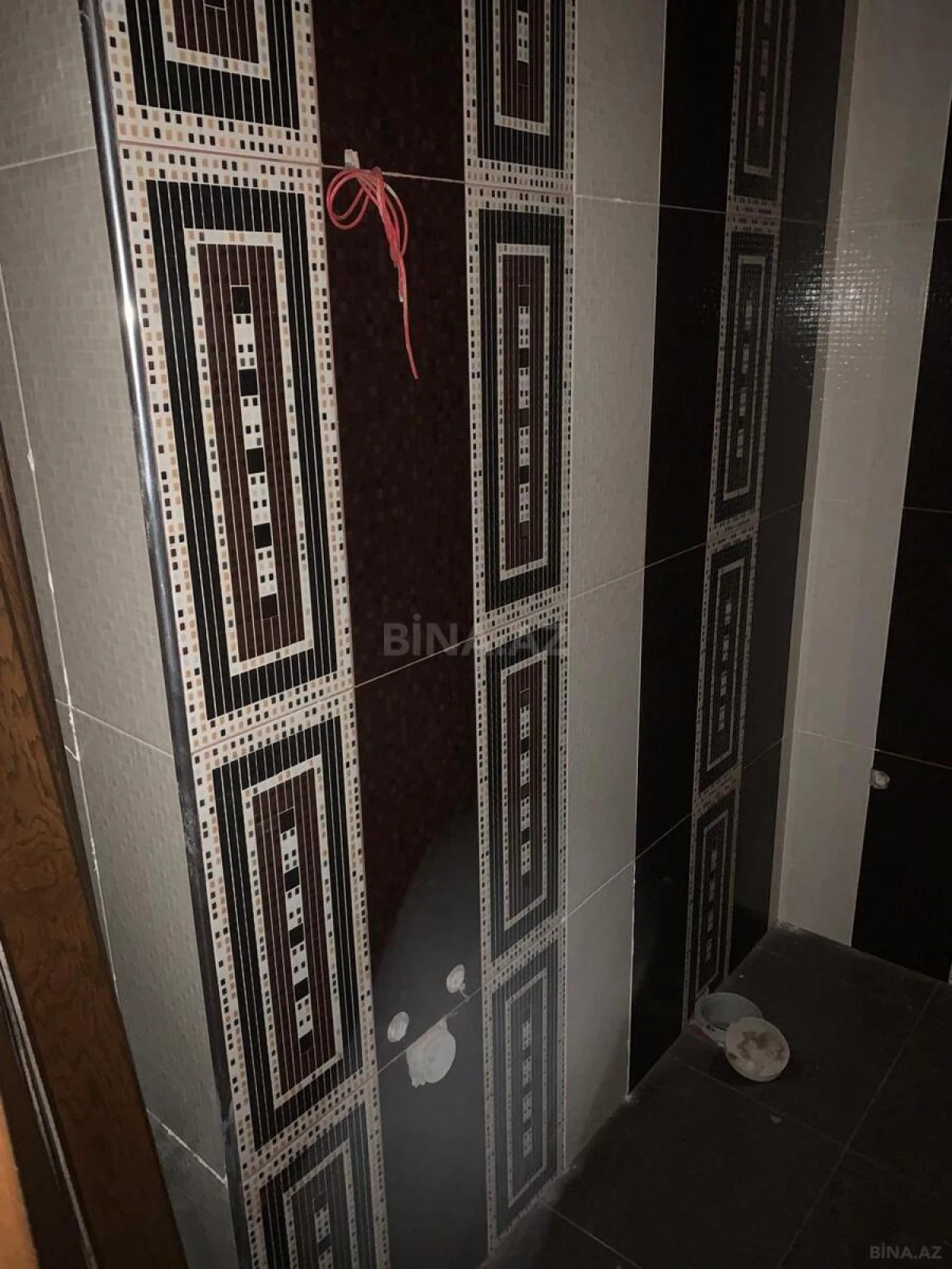 Satılır 4 otaqlı mənzil 237 m²