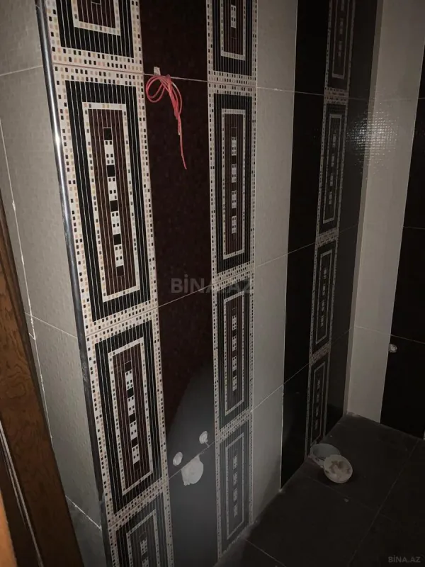 Satılır 4 otaqlı mənzil 237 m²