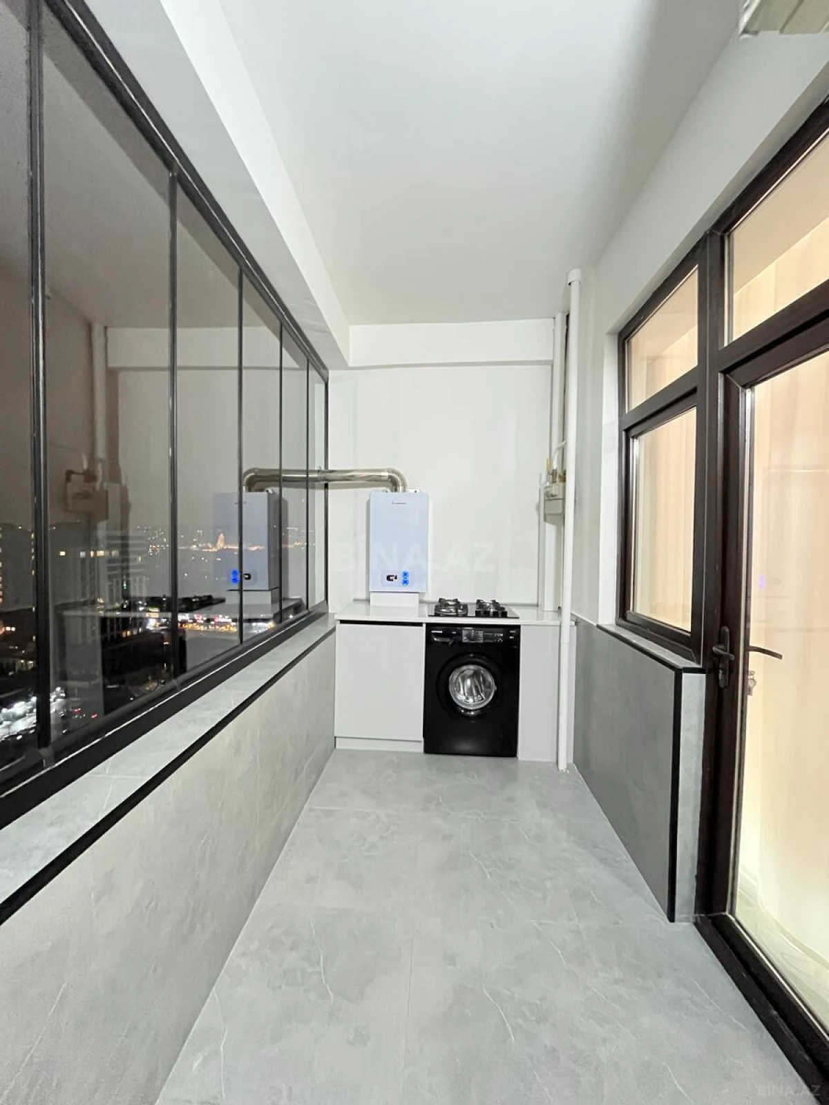 Satılır 2 otaqlı mənzil 66 m²
