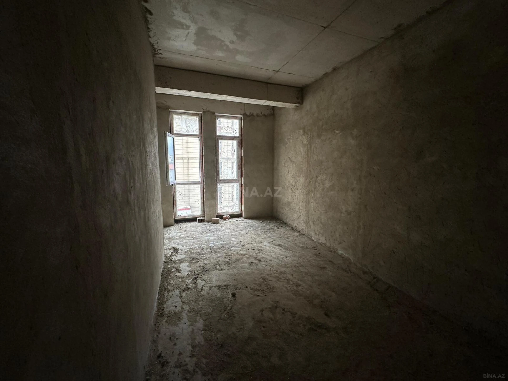 Satılır 3 otaqlı mənzil 95.6 m²