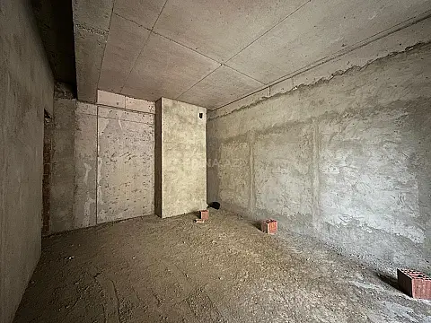 Satılır 3 otaqlı mənzil 95.6 m²