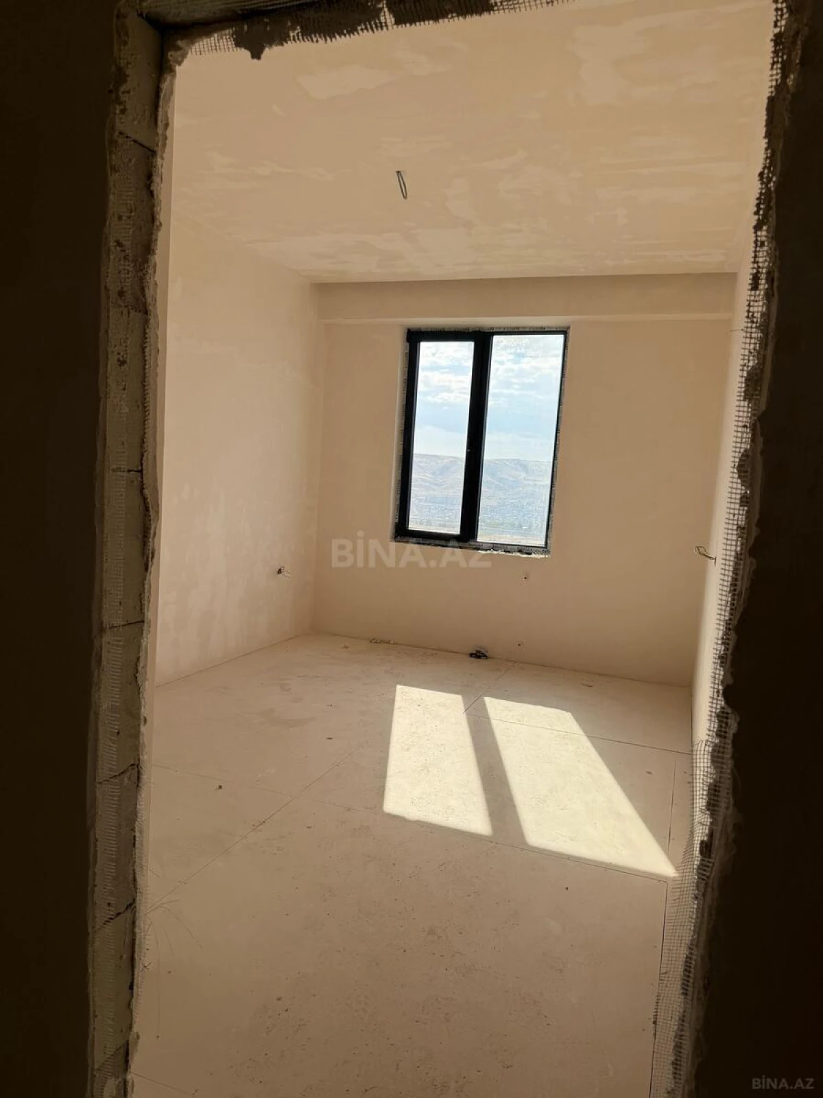 Satılır 3 otaqlı mənzil 77.7 m²