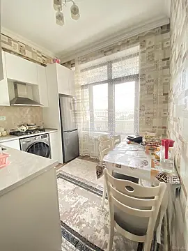 Satılır 2 otaqlı mənzil 56 m²