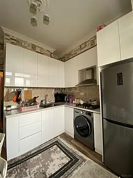 Satılır 2 otaqlı mənzil 56 m²