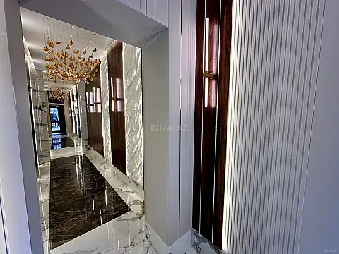 Satılır 2 otaqlı mənzil 82 m²