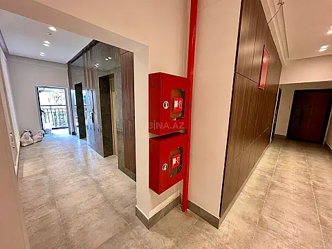 Satılır 2 otaqlı mənzil 82 m²
