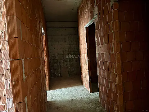 Satılır 2 otaqlı mənzil 82 m²