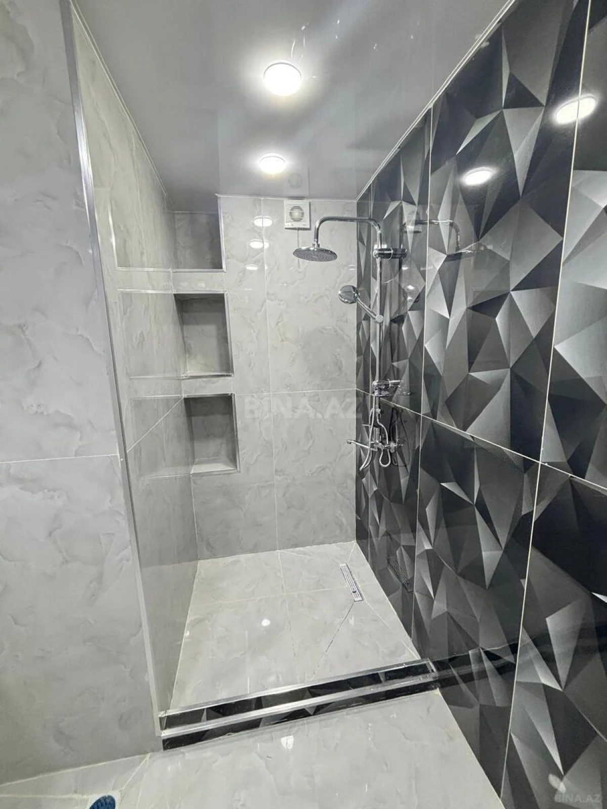 Satılır 3 otaqlı mənzil 80 m²
