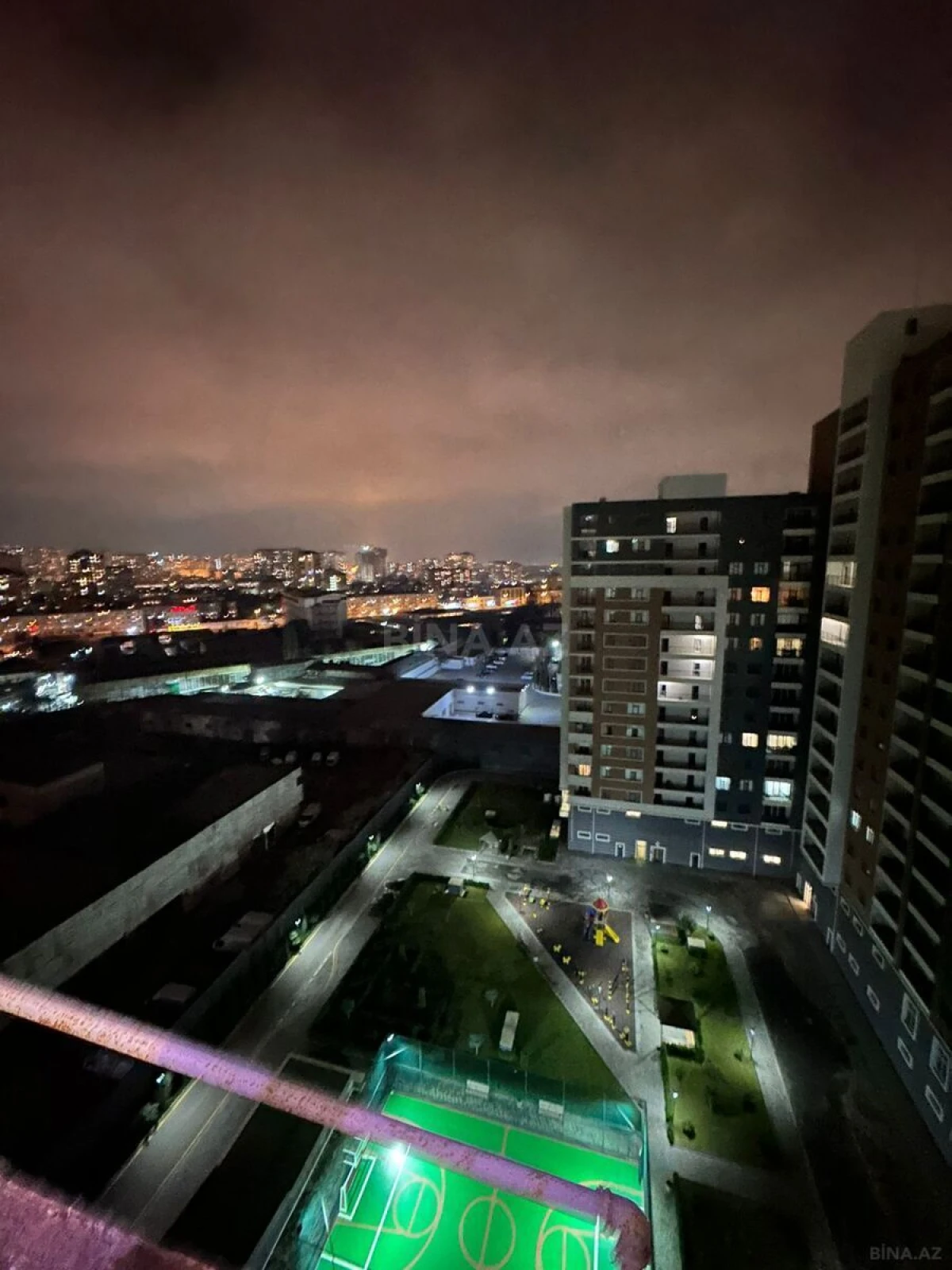 Satılır 3 otaqlı mənzil 125 m²