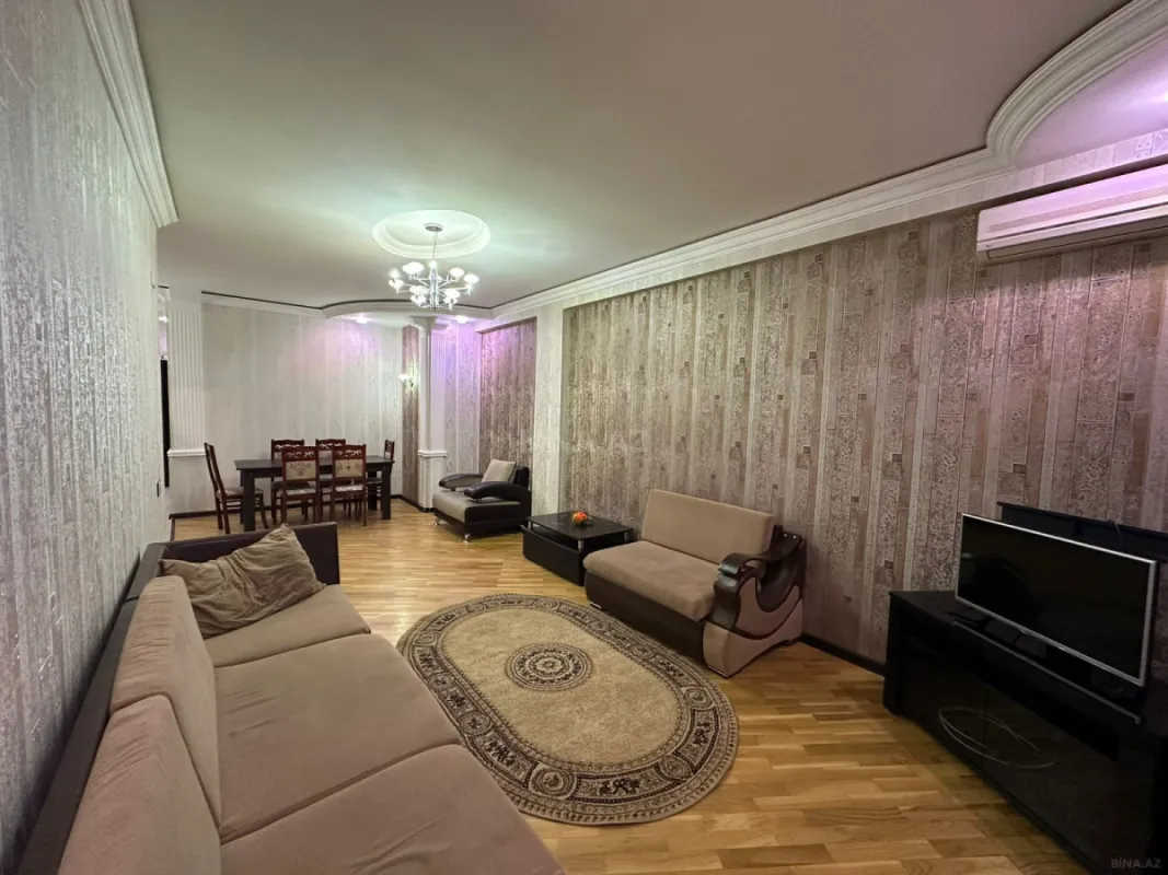 Satılır 3 otaqlı mənzil 125 m²