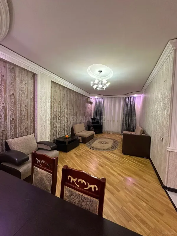 Satılır 3 otaqlı mənzil 125 m²