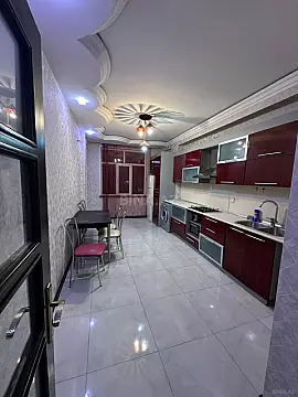 Satılır 3 otaqlı mənzil 125 m²