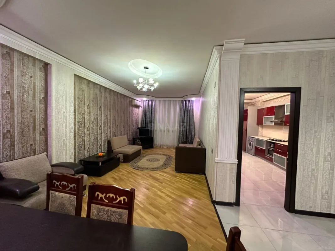 Satılır 3 otaqlı mənzil 125 m²