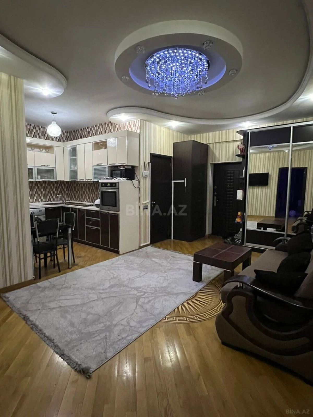 Satılır 3 otaqlı mənzil 100 m²