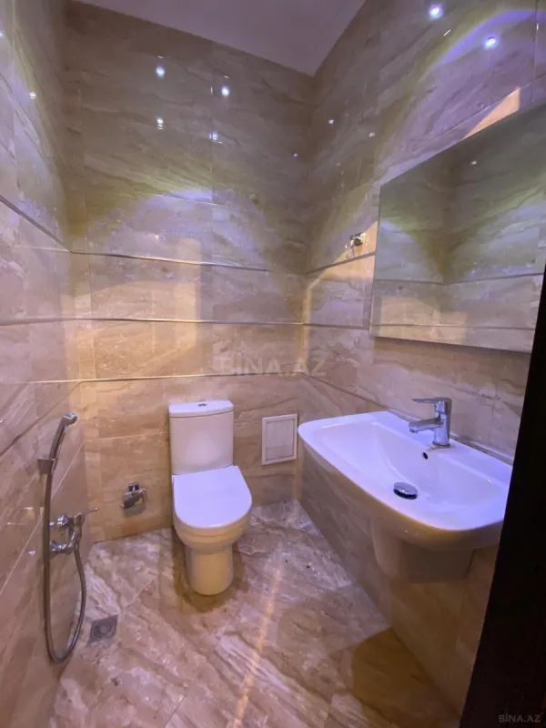 Satılır 3 otaqlı mənzil 140 m²