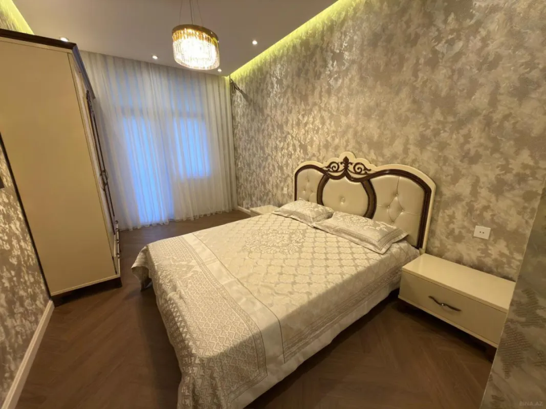 Kirayə verilir 3 otaqlı mənzil 122 m²