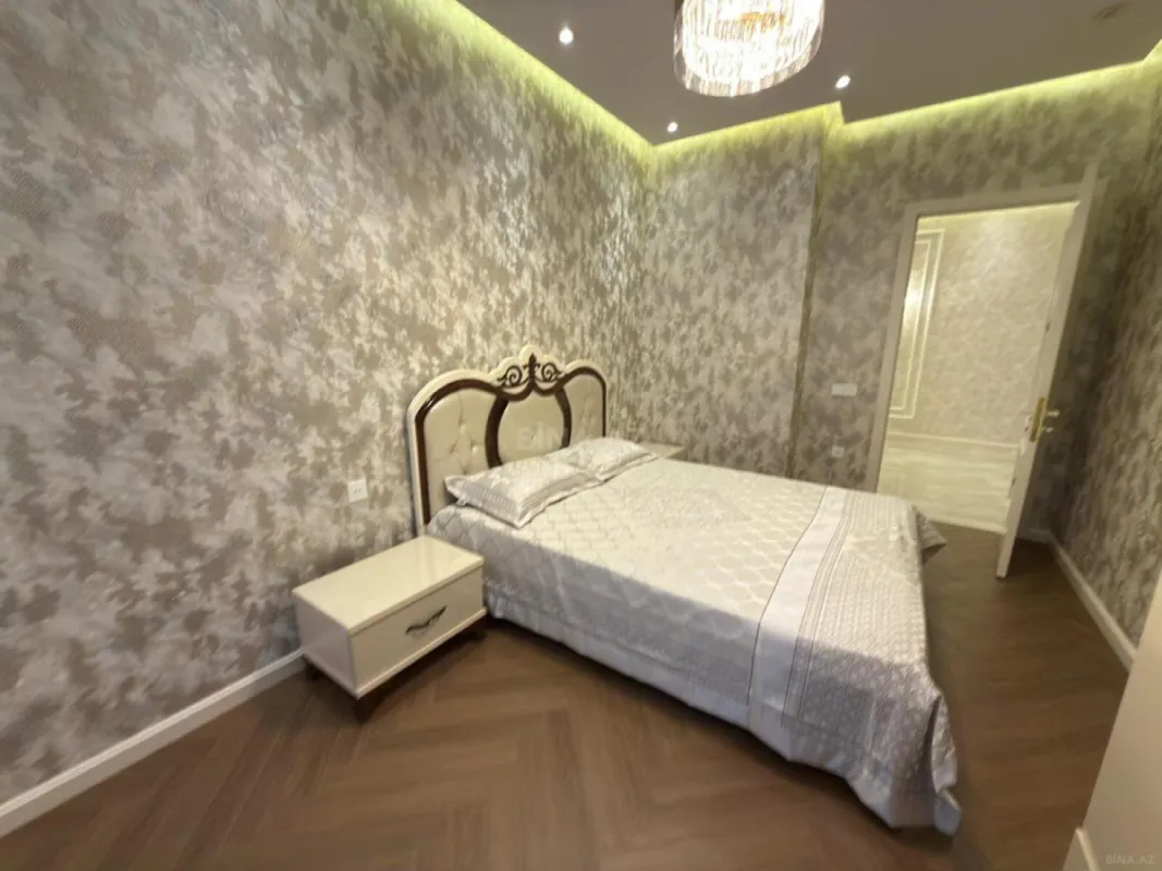 Kirayə verilir 3 otaqlı mənzil 122 m²