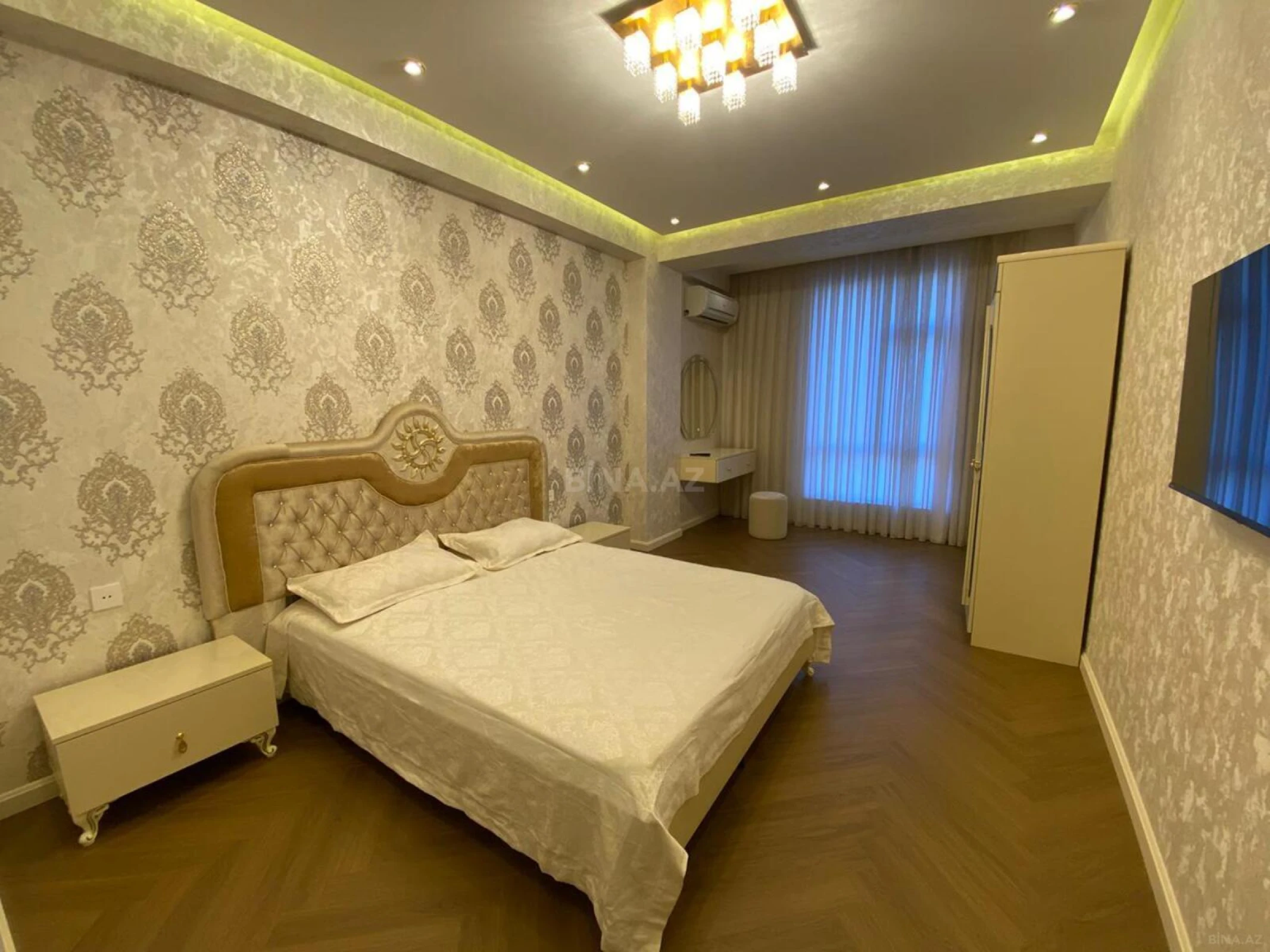 Kirayə verilir 3 otaqlı mənzil 122 m²