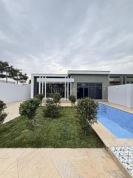 Satılır 4 otaqlı həyət evi 180 m²