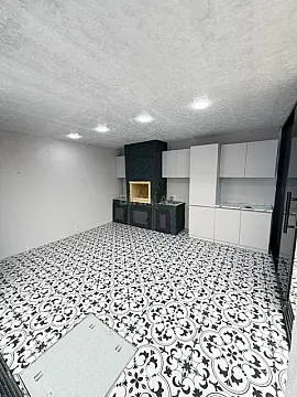 Satılır 4 otaqlı həyət evi 180 m²