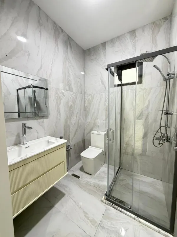 Satılır 4 otaqlı həyət evi 180 m²