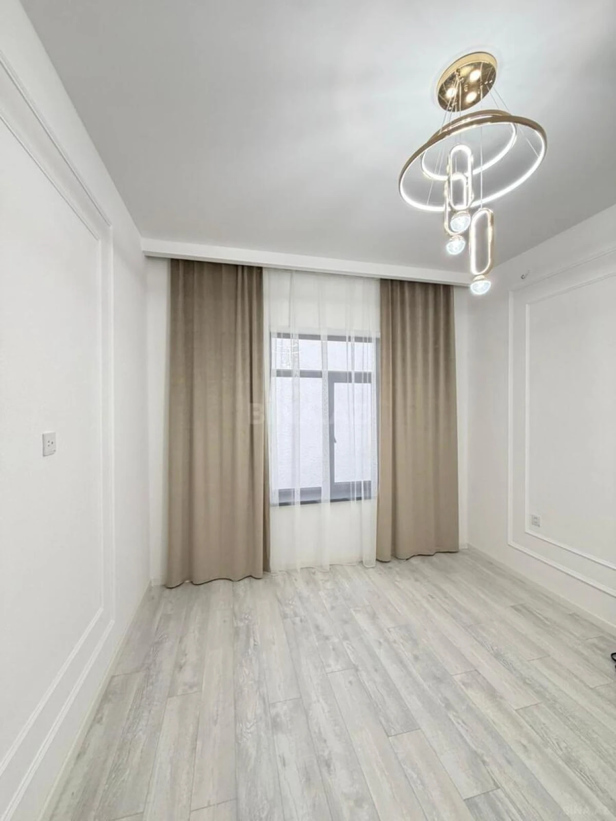 Satılır 4 otaqlı həyət evi 180 m²