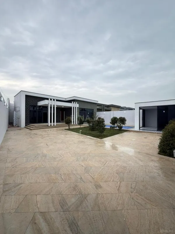 Satılır 4 otaqlı həyət evi 180 m²