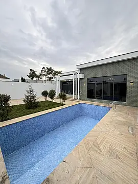 Satılır 4 otaqlı həyət evi 180 m²