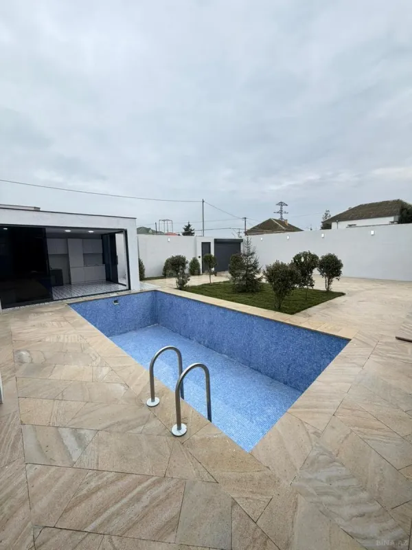 Satılır 4 otaqlı həyət evi 180 m²