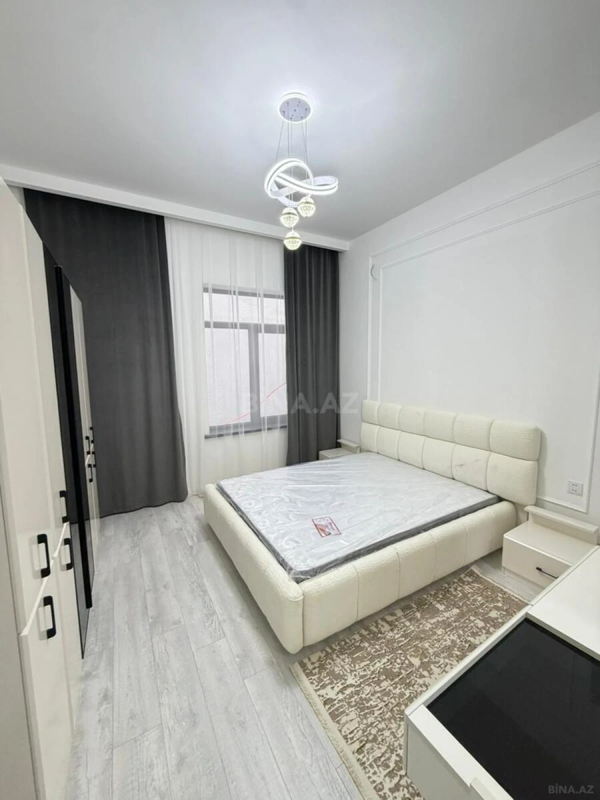 Satılır 4 otaqlı həyət evi 180 m²