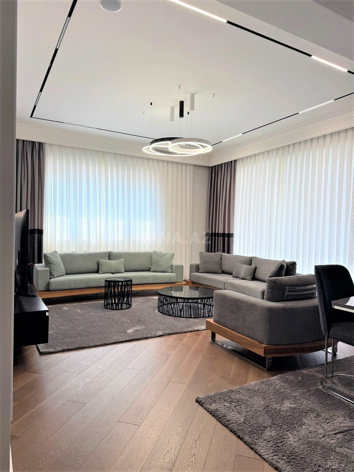 Kirayə verilir 3 otaqlı mənzil 170 m²