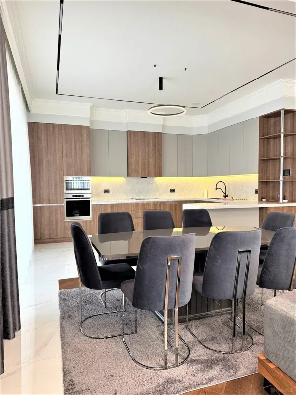 Kirayə verilir 3 otaqlı mənzil 170 m²