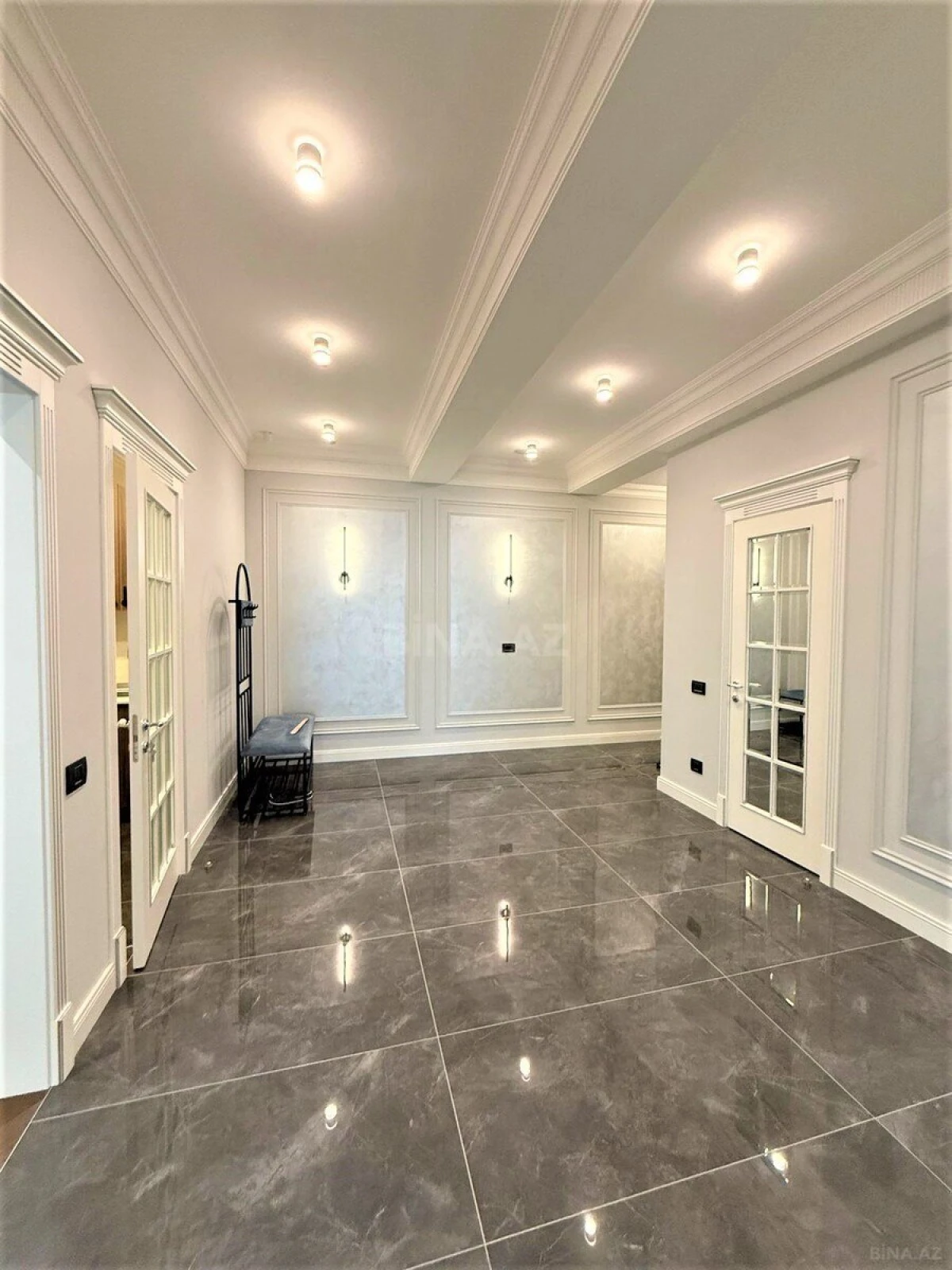 Kirayə verilir 3 otaqlı mənzil 170 m²